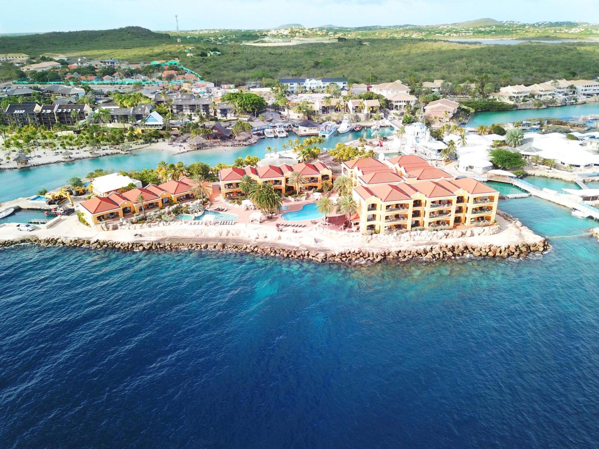 The Royal Sea Aquarium Resort Віллемстад Екстер'єр фото